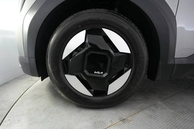 2024 Kia EV9 — photo 15 of 25