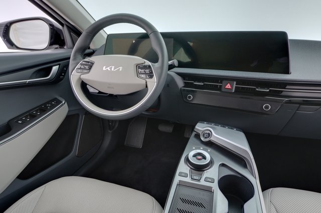 2022 Kia EV6 — photo 20 of 23