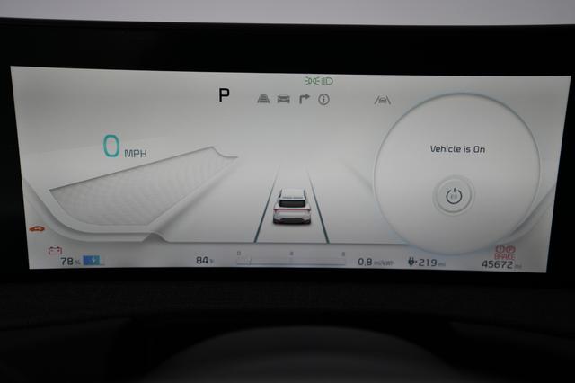 2022 Kia EV6 — photo 5 of 23
