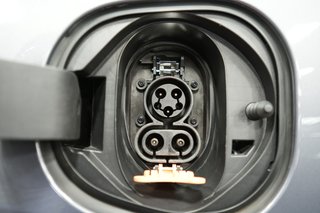 2022 Chevrolet Bolt EV — photo 8 of 23