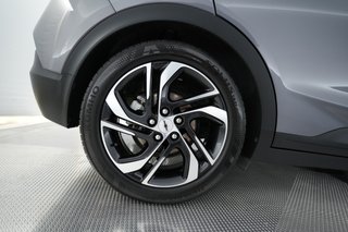 2022 Chevrolet Bolt EV — photo 7 of 23