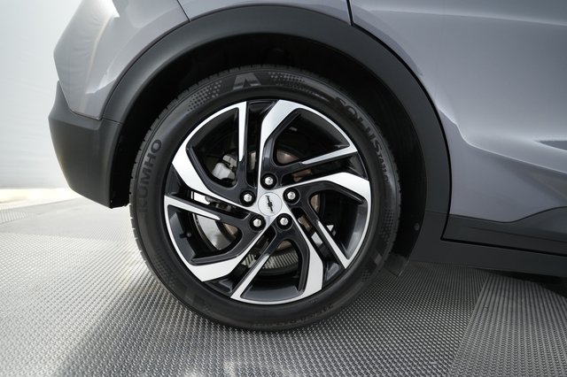 2022 Chevrolet Bolt EV — photo 7 of 23