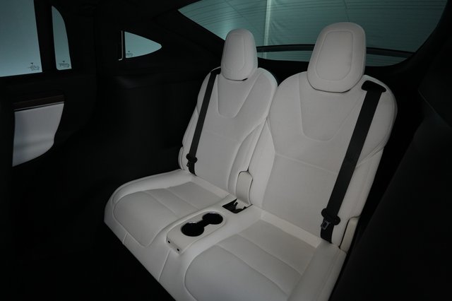2023 Tesla Model X — photo 20 of 26