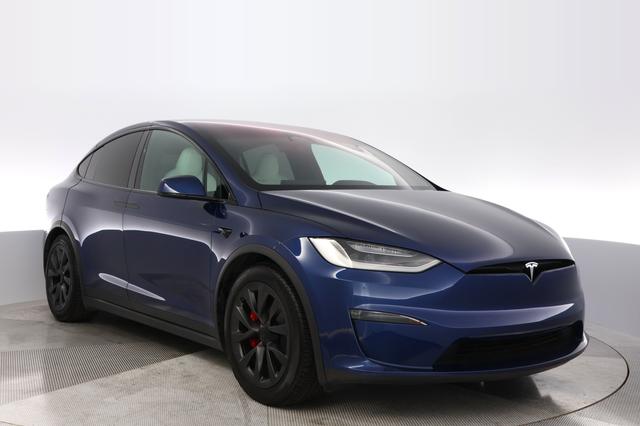 2023 Tesla Model X — photo 10 of 26