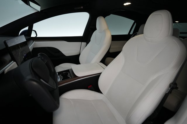 2023 Tesla Model X — photo 3 of 26