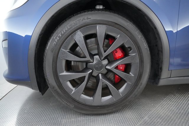 2023 Tesla Model X — photo 16 of 26