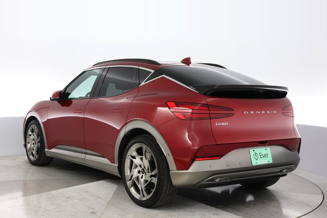 2023 Genesis GV60 — photo 11 of 22