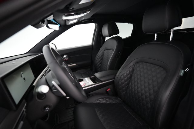 2023 Genesis GV60 — photo 3 of 22