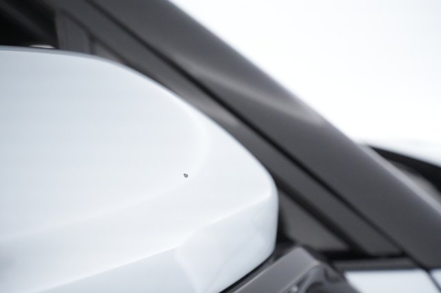 2022 Rivian R1T — photo 27 of 31