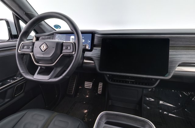 2022 Rivian R1T — photo 3 of 31