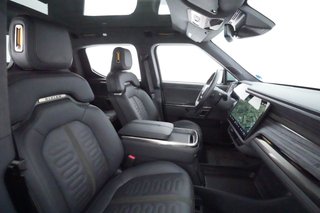 2022 Rivian R1T — photo 21 of 31