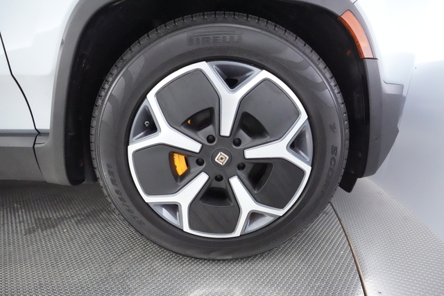 2022 Rivian R1T