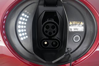 2023 Genesis GV60 — photo 8 of 26