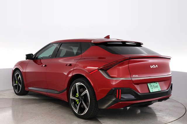 2023 Kia EV6 — photo 13 of 21