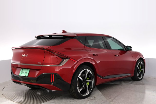 2023 Kia EV6 — photo 2 of 21