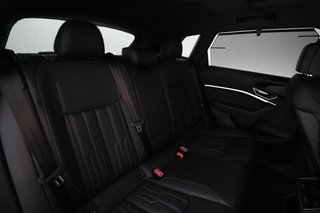 2023 Audi e-tron — photo 4 of 29