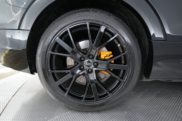 2023 Audi e-tron — photo 15 of 21