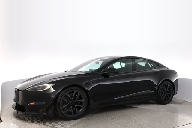 2023 Tesla Model S — photo 14 of 24