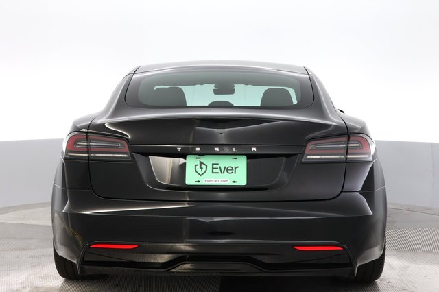 2023 Tesla Model S — photo 12 of 24
