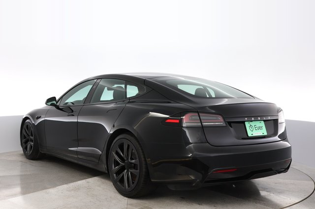 2023 Tesla Model S — photo 13 of 24