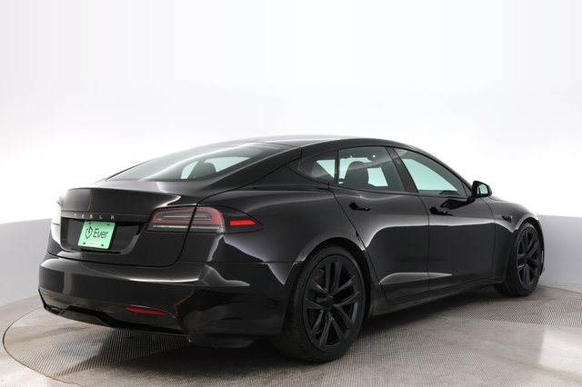 2023 Tesla Model S — photo 2 of 24