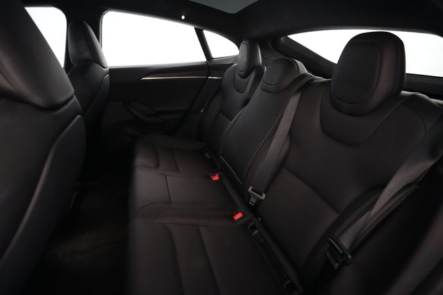 2023 Tesla Model S — photo 19 of 24