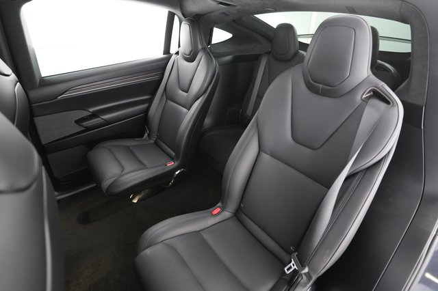 2023 Tesla Model X — photo 19 of 26