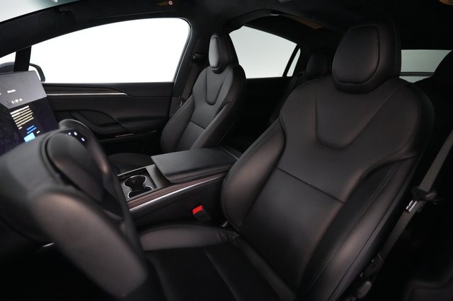2023 Tesla Model X — photo 3 of 26