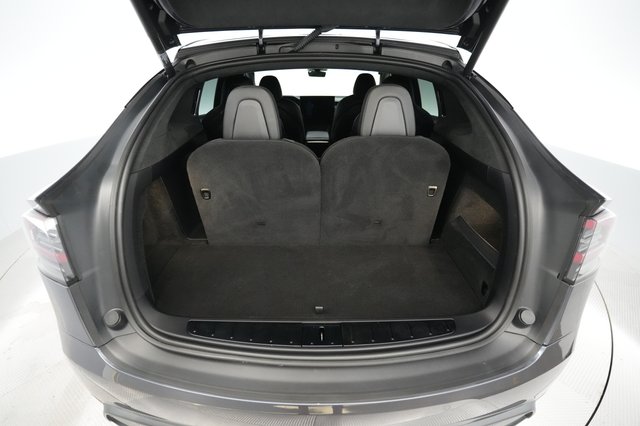 2023 Tesla Model X — photo 6 of 26