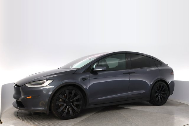 2023 Tesla Model X — photo 14 of 26
