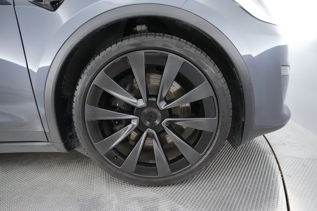2023 Tesla Model X — photo 15 of 26