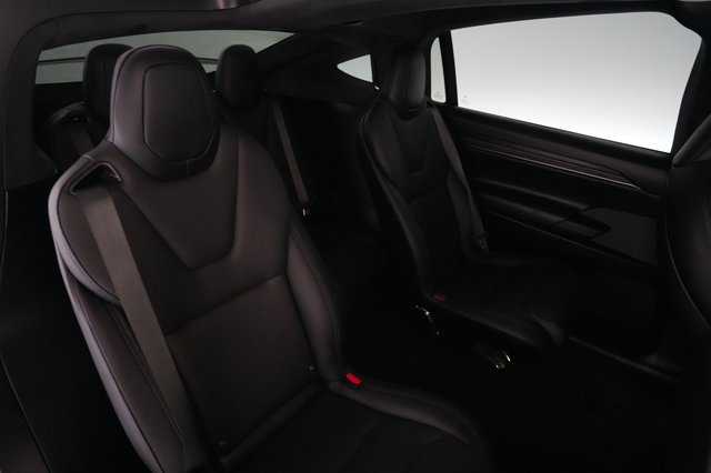 2023 Tesla Model X — photo 4 of 26