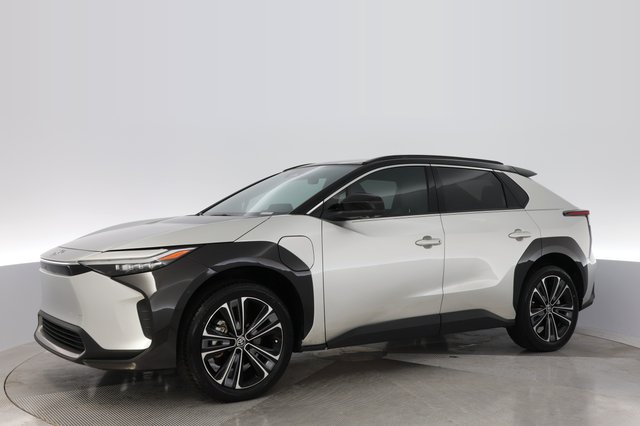 2024 Toyota bZ4X — photo 14 of 23