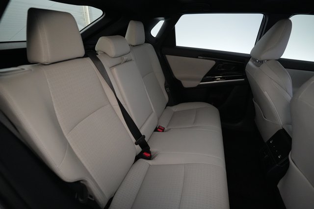 2024 Toyota bZ4X — photo 4 of 23