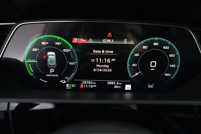 2024 Audi Q8 e-tron — photo 5 of 21