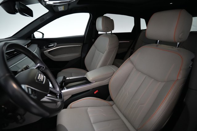 2024 Audi Q8 e-tron — photo 3 of 21