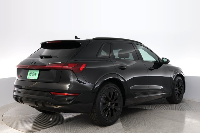 2024 Audi Q8 e-tron — photo 2 of 21