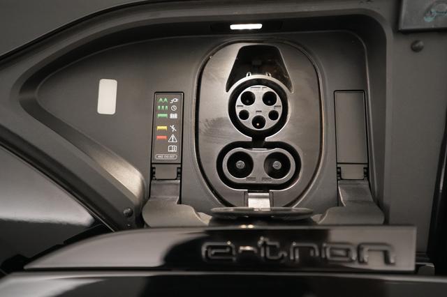 2024 Audi Q8 e-tron — photo 8 of 21