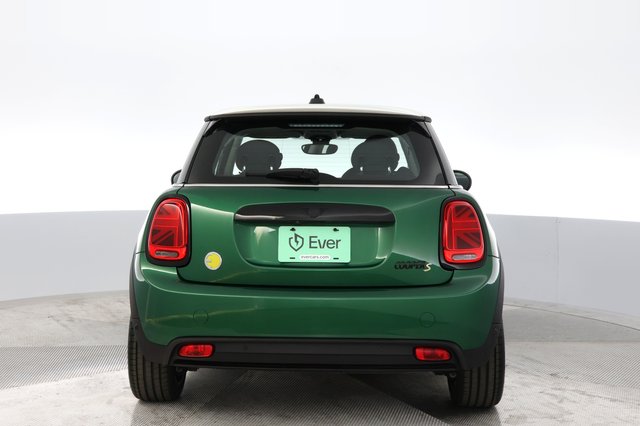 2024 MINI Cooper SE — photo 12 of 20