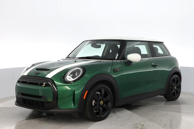 2024 MINI Cooper SE — VIN WMW13DJ06R2V29971