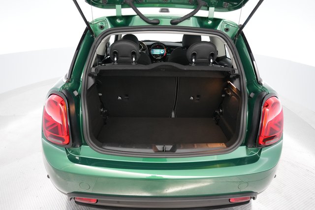 2024 MINI Cooper SE — photo 6 of 20