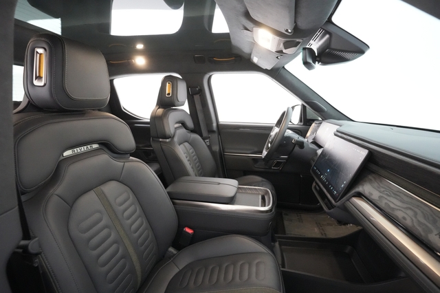 2022 Rivian R1T