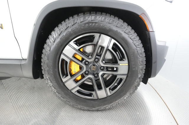 2022 Rivian R1T