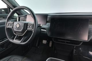 2022 Rivian R1T — photo 3 of 28