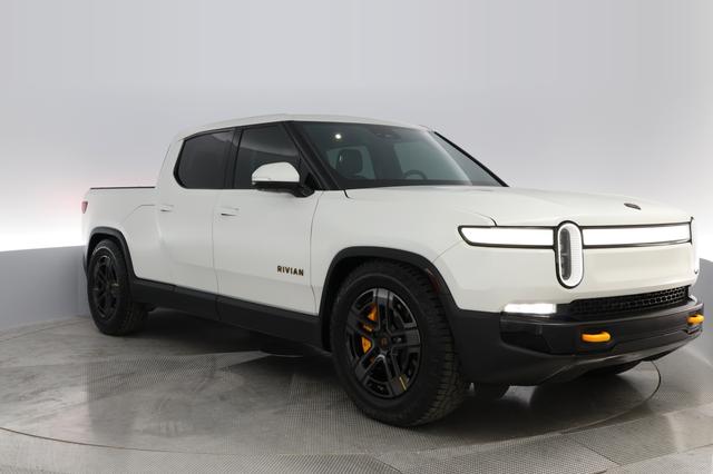 2022 Rivian R1T — photo 8 of 28
