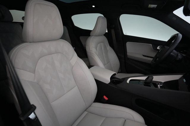 2024 Polestar 2 — photo 18 of 23