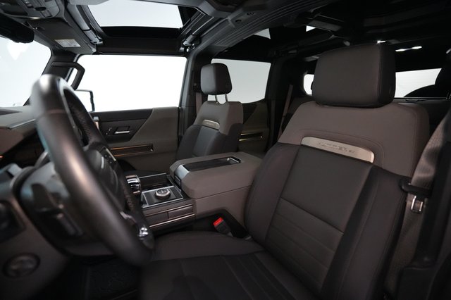 2025 GMC Hummer EV SUV — photo 3 of 21