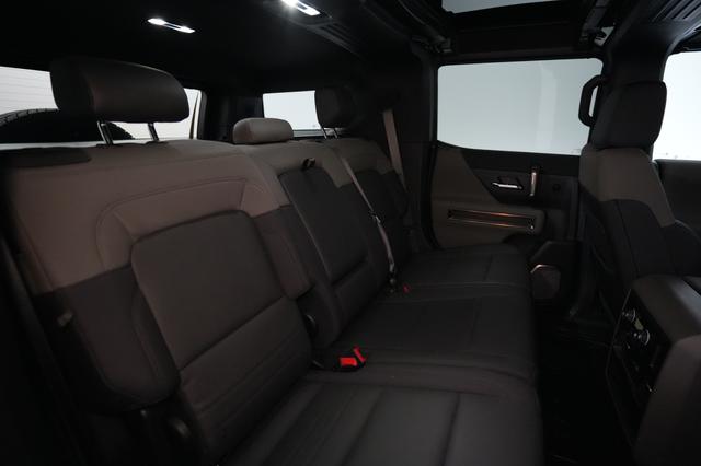 2025 GMC Hummer EV SUV — photo 4 of 21