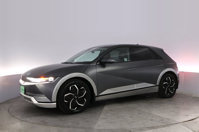 2023 Hyundai IONIQ 5 — photo 14 of 24