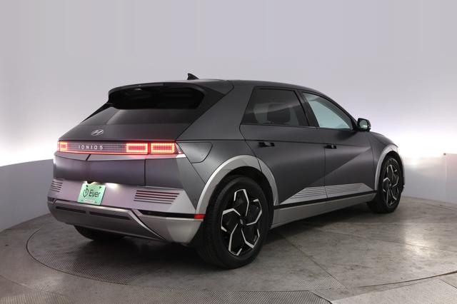 2023 Hyundai IONIQ 5 — photo 2 of 24